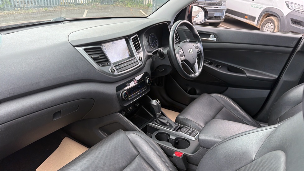 Hyundai TUCSON 1.7 CRDi Blue Drive Sport Edition 5dr 2WD DCT Diesel Estate - Image 9