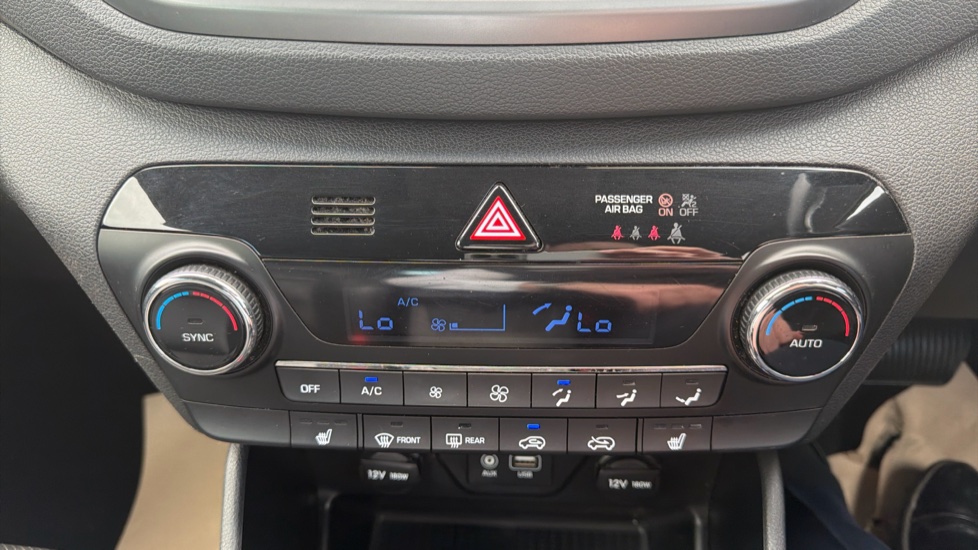 Hyundai TUCSON 1.7 CRDi Blue Drive Sport Edition 5dr 2WD DCT Diesel Estate - Image 35