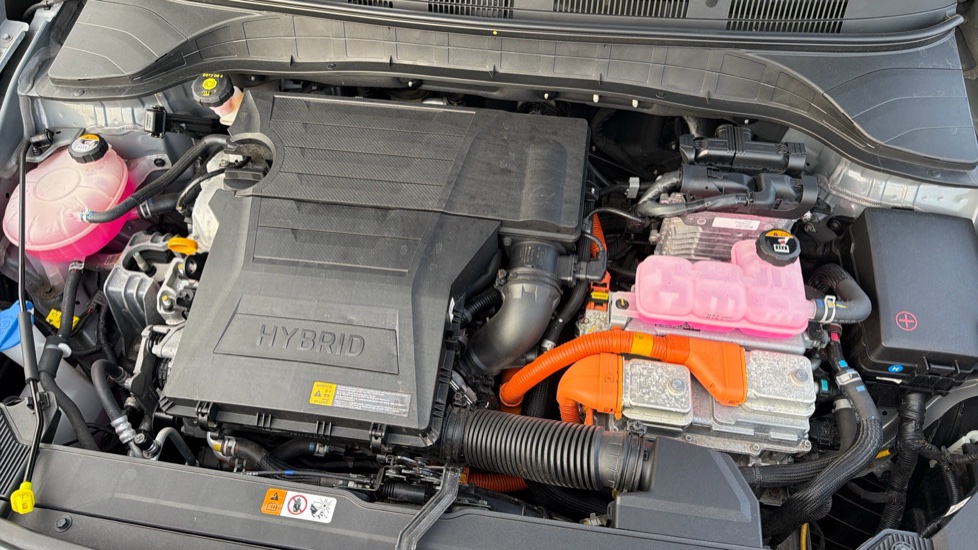 Hyundai KONA 1.6 GDi Hybrid Premium 5dr DCT Hybrid Hatchback - Image 8