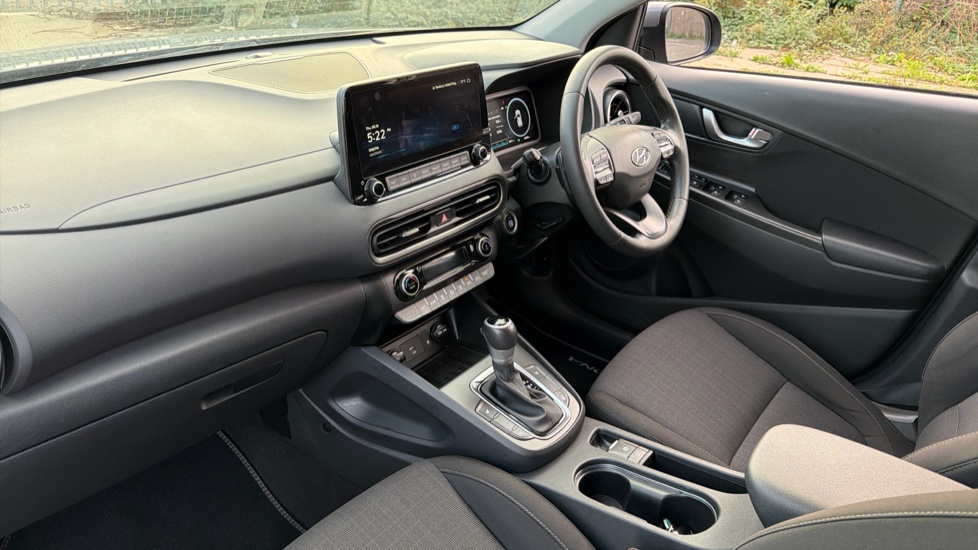 Hyundai KONA 1.6 GDi Hybrid Premium 5dr DCT Hybrid Hatchback - Image 9
