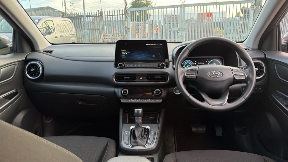 Hyundai KONA 1.6 GDi Hybrid Premium 5dr DCT Hybrid Hatchback - Image 10