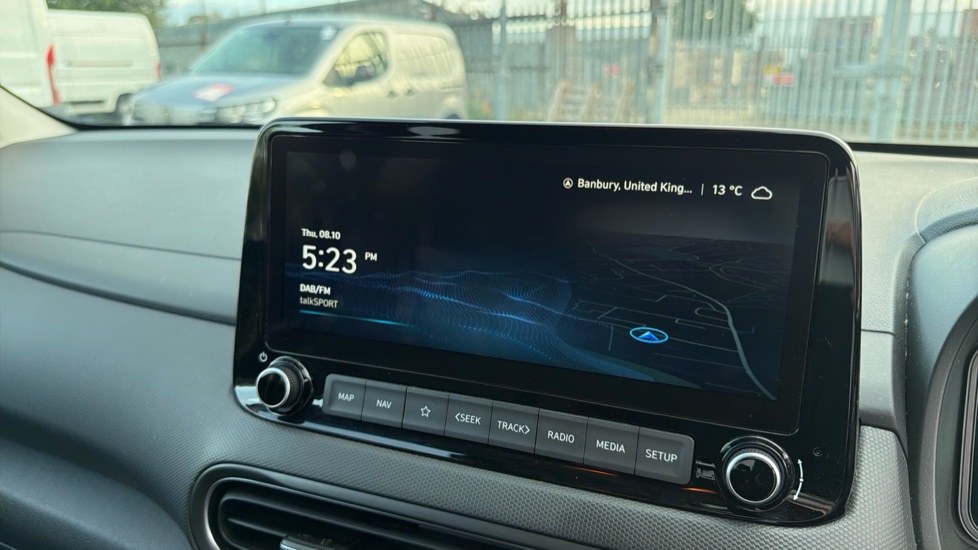 Hyundai KONA 1.6 GDi Hybrid Premium 5dr DCT Hybrid Hatchback - Image 12
