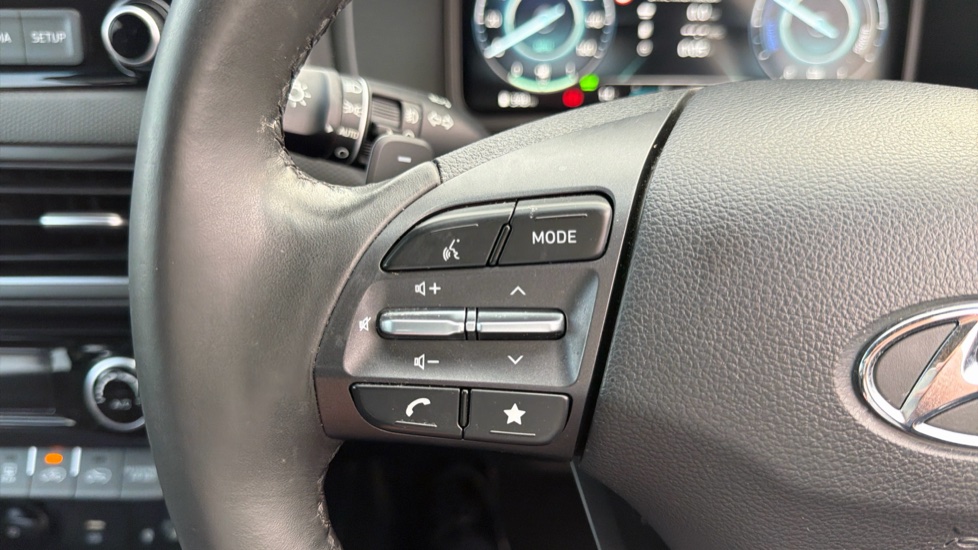 Hyundai KONA 1.6 GDi Hybrid Premium 5dr DCT Hybrid Hatchback - Image 21