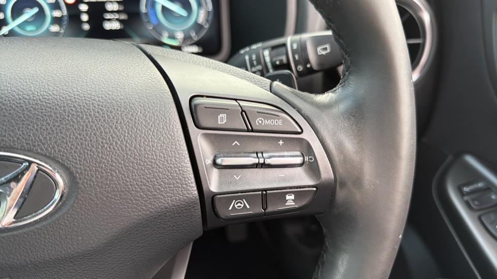 Hyundai KONA 1.6 GDi Hybrid Premium 5dr DCT Hybrid Hatchback - Image 22