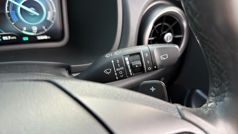 Hyundai KONA 1.6 GDi Hybrid Premium 5dr DCT Hybrid Hatchback - Image 23