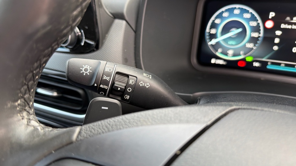 Hyundai KONA 1.6 GDi Hybrid Premium 5dr DCT Hybrid Hatchback - Image 24