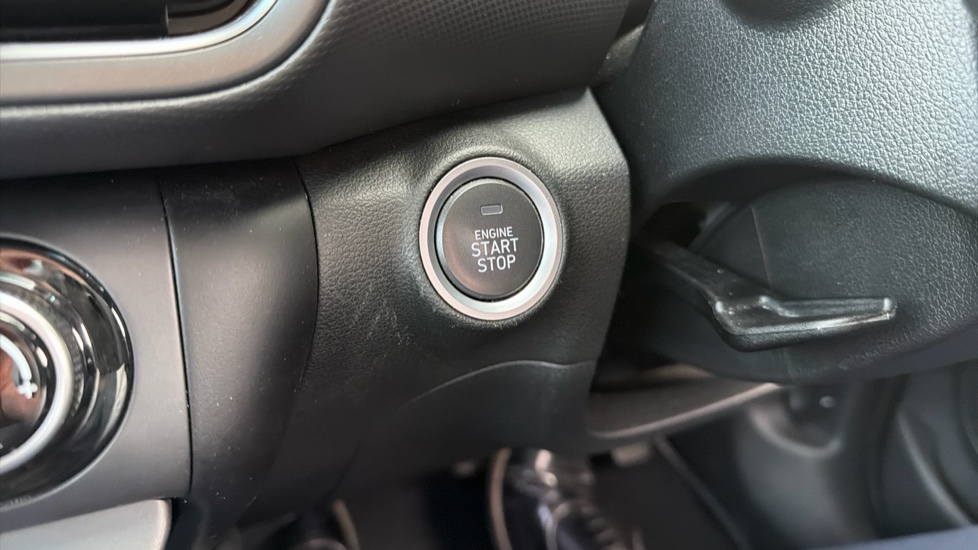 Hyundai KONA 1.6 GDi Hybrid Premium 5dr DCT Hybrid Hatchback - Image 41
