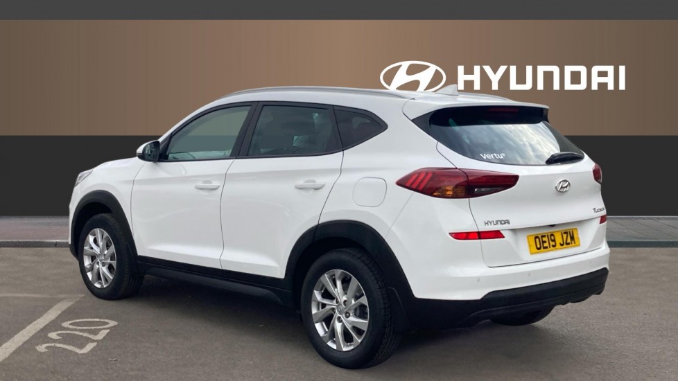 Hyundai TUCSON 1.6 GDi SE Nav 5dr 2WD Petrol Estate - Image 2