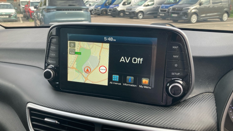 Hyundai TUCSON 1.6 GDi SE Nav 5dr 2WD Petrol Estate - Image 12