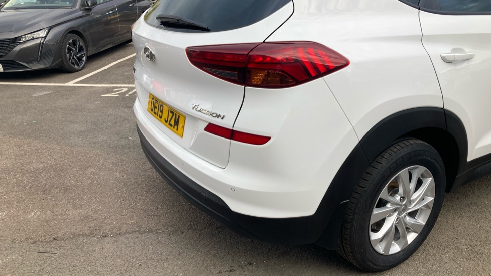 Hyundai TUCSON 1.6 GDi SE Nav 5dr 2WD Petrol Estate - Image 21