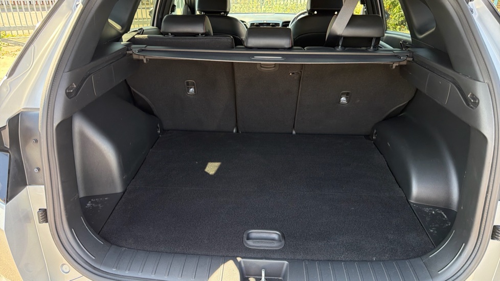 Hyundai TUCSON 1.6 TGDi Plug-in Hybrid N Line 5dr 4WD Auto Estate - Image 4