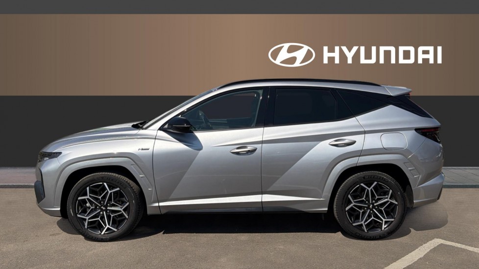 Hyundai TUCSON 1.6 TGDi Plug-in Hybrid N Line 5dr 4WD Auto Estate - Image 5
