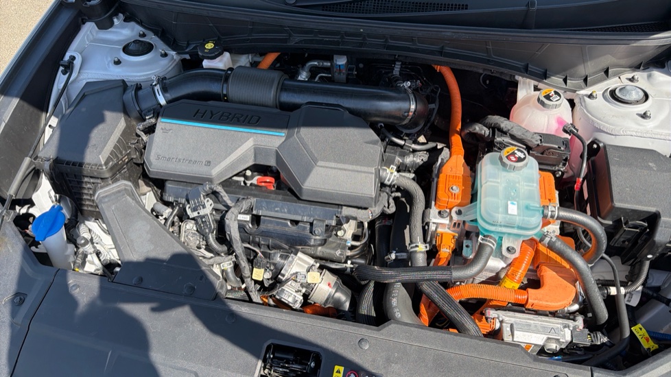 Hyundai TUCSON 1.6 TGDi Plug-in Hybrid N Line 5dr 4WD Auto Estate - Image 8