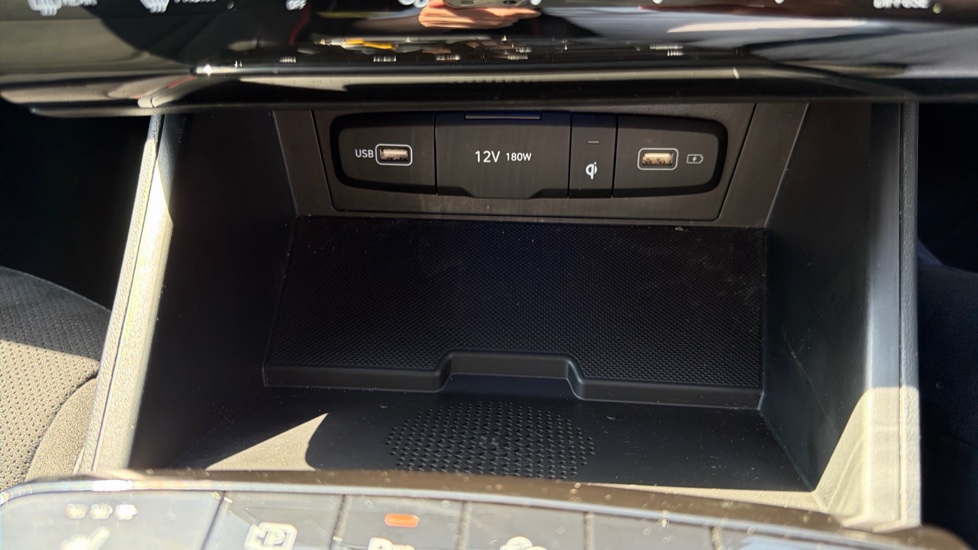 Hyundai TUCSON 1.6 TGDi Plug-in Hybrid N Line 5dr 4WD Auto Estate - Image 30