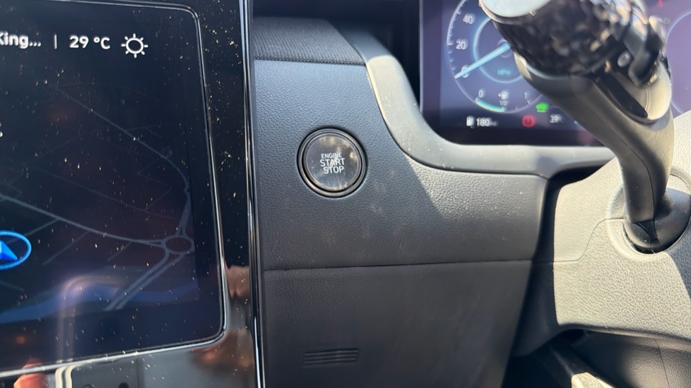 Hyundai TUCSON 1.6 TGDi Plug-in Hybrid N Line 5dr 4WD Auto Estate - Image 37