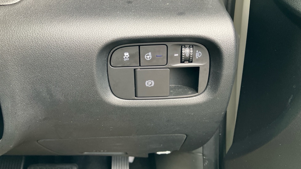 Hyundai INSTER 85kW 02 49kWh 5dr Auto Electric Hatchback - Image 41