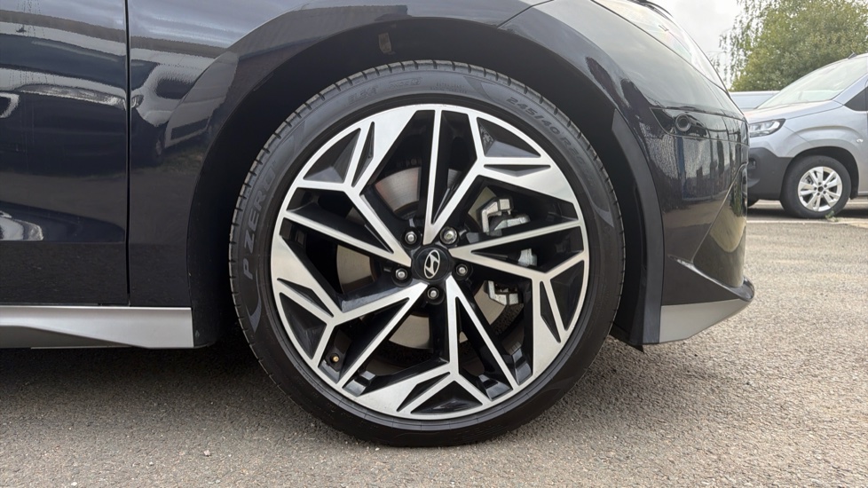 Hyundai IONIQ 6 239kW Ultimate 77kWh 4dr AWD Auto Electric Saloon - Image 7