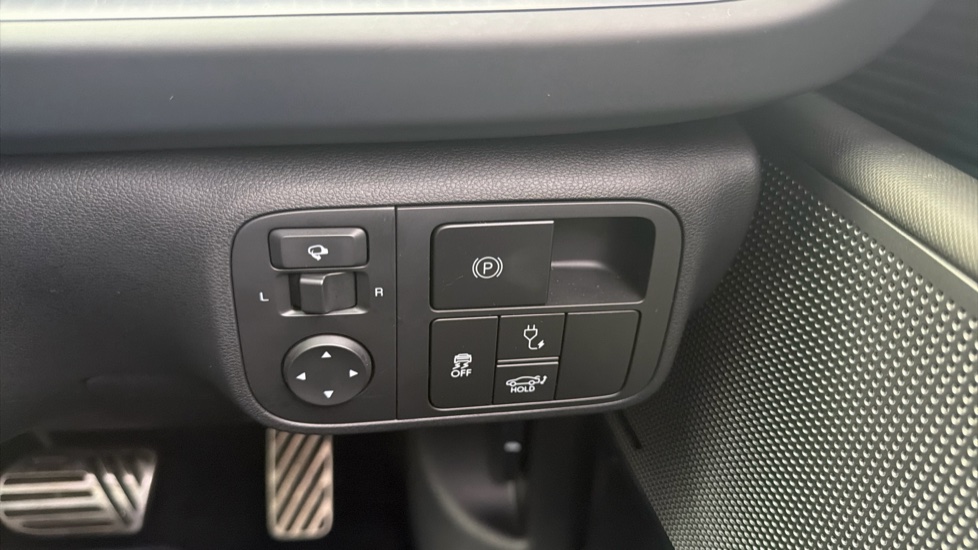 Hyundai IONIQ 6 239kW Ultimate 77kWh 4dr AWD Auto Electric Saloon - Image 25
