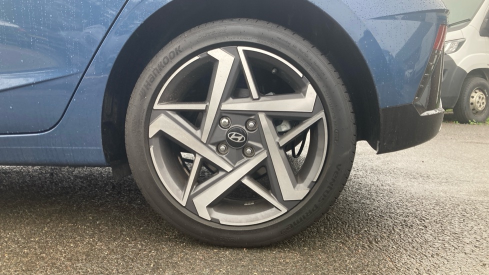 Hyundai i20 1.0T GDi 90 Tech Line 5dr Petrol Hatchback - Image 7