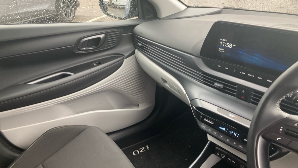 Hyundai i20 1.0T GDi 90 Tech Line 5dr Petrol Hatchback - Image 14