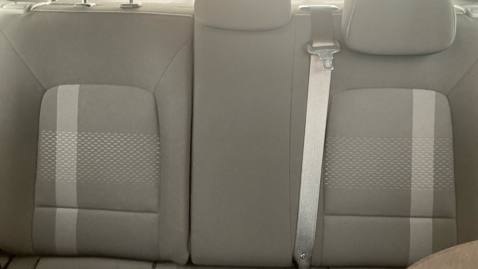 Hyundai i20 1.0T GDi 90 Tech Line 5dr Petrol Hatchback - Image 15