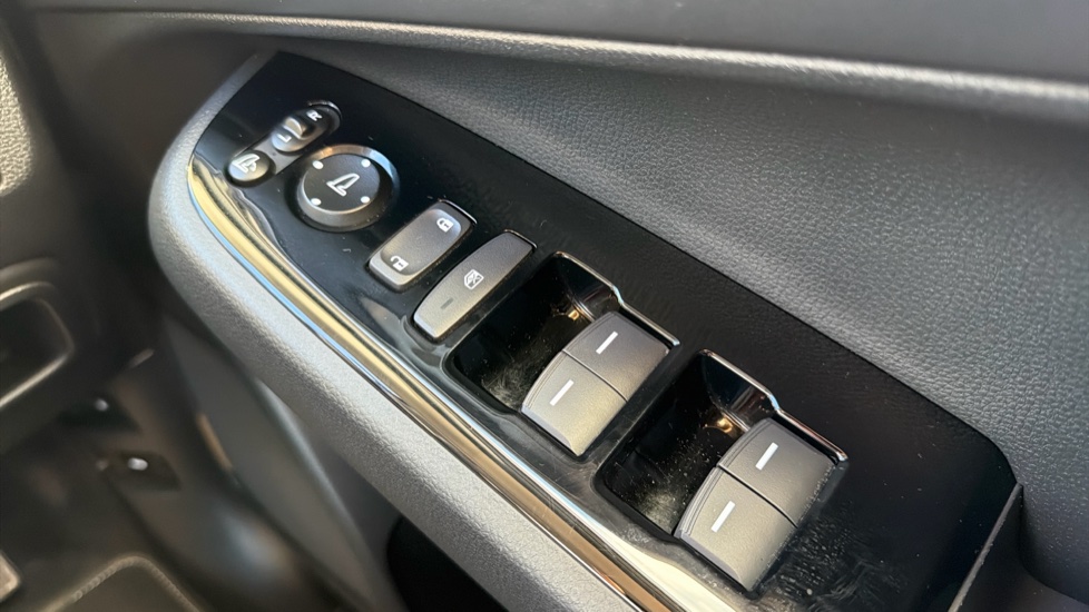Honda HR-V 1.5 eHEV Advance Style 5dr CVT Hybrid Hatchback - Image 21