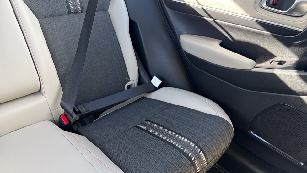 Honda HR-V 1.5 eHEV Advance Style 5dr CVT Hybrid Hatchback - Image 31