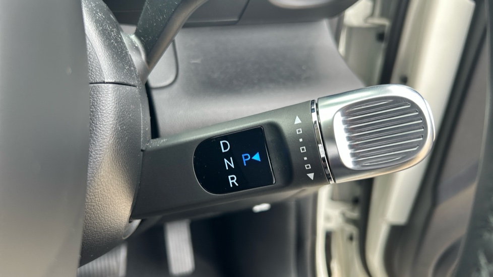 Hyundai INSTER 85kW 01 49kWh 5dr Auto Electric Hatchback - Image 33