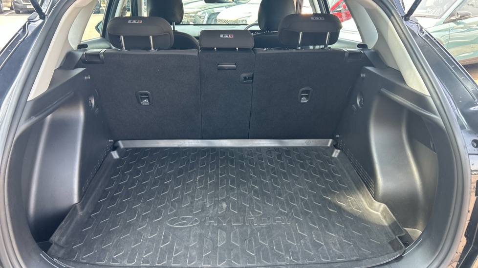 Hyundai KONA 1.0T Advance 5dr Petrol Hatchback - Image 4