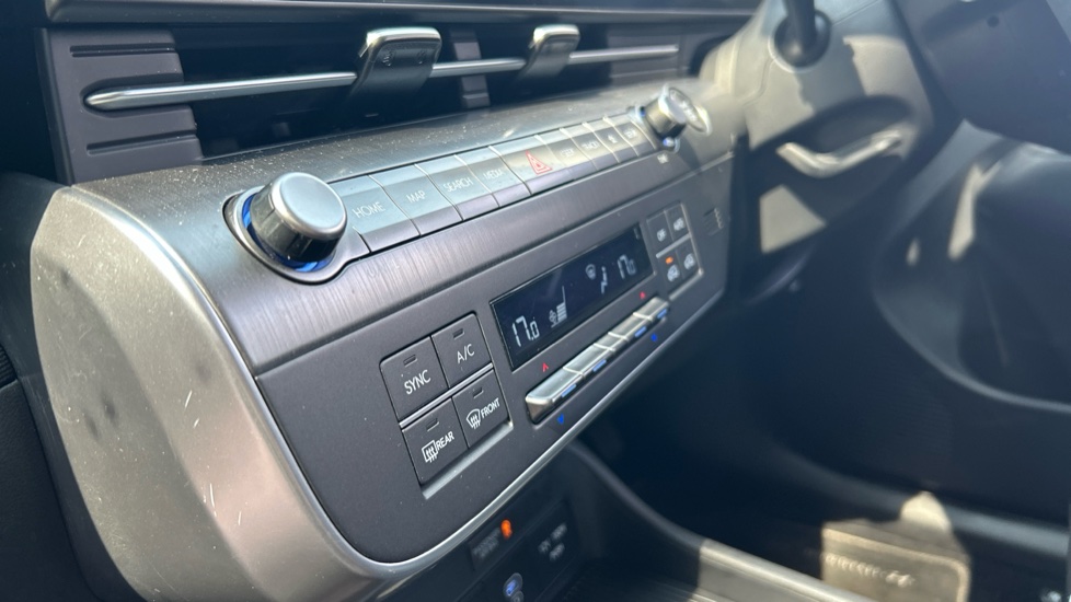 Hyundai KONA 1.0T Advance 5dr Petrol Hatchback - Image 25