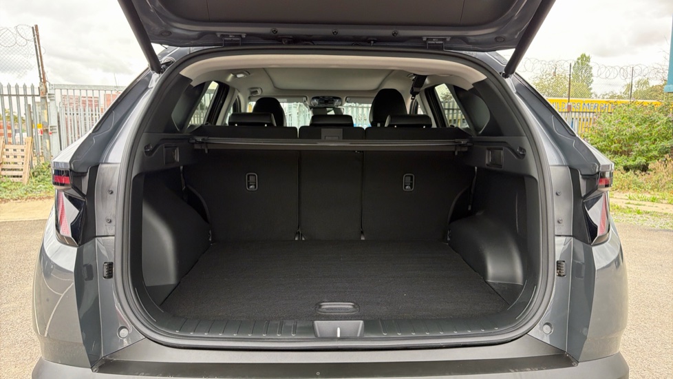 Hyundai TUCSON 1.6T Hybrid Ultimate 5dr Auto Hybrid Estate - Image 4