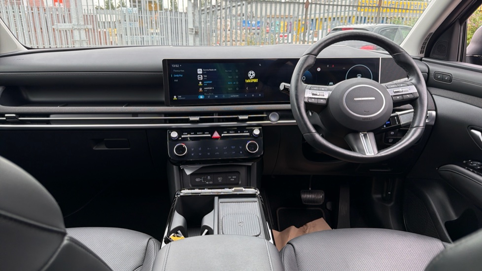 Hyundai TUCSON 1.6T Hybrid Ultimate 5dr Auto Hybrid Estate - Image 10