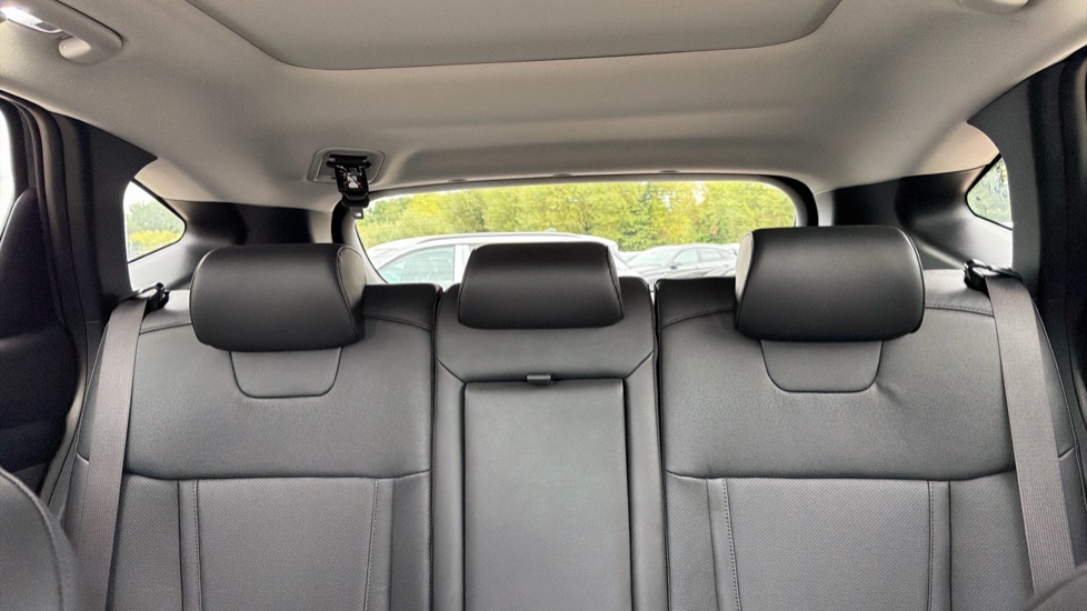 Hyundai TUCSON 1.6T Hybrid Ultimate 5dr Auto Hybrid Estate - Image 15