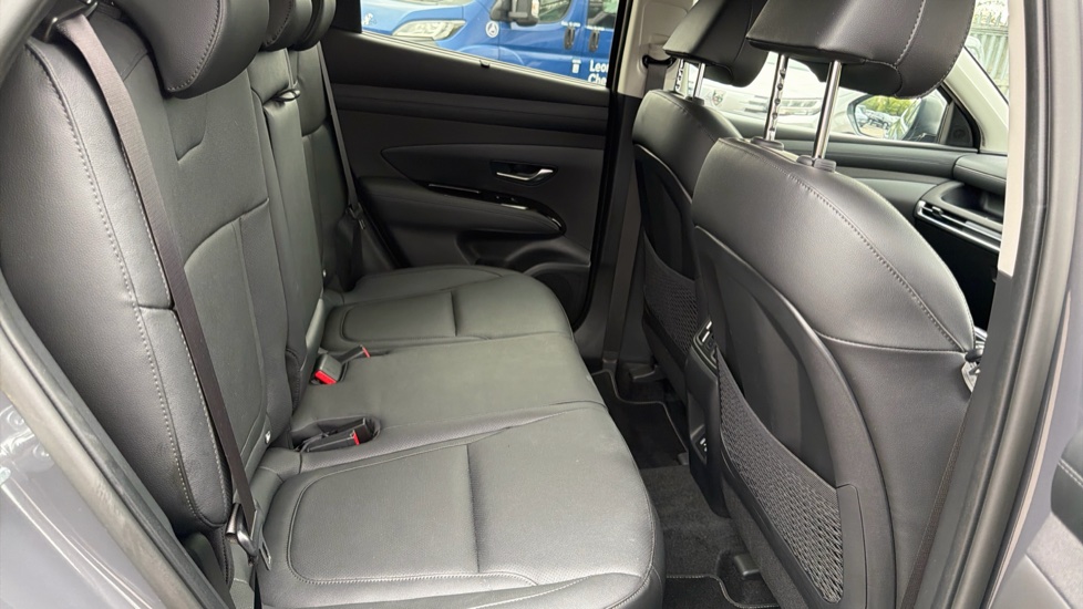 Hyundai TUCSON 1.6T Hybrid Ultimate 5dr Auto Hybrid Estate - Image 16