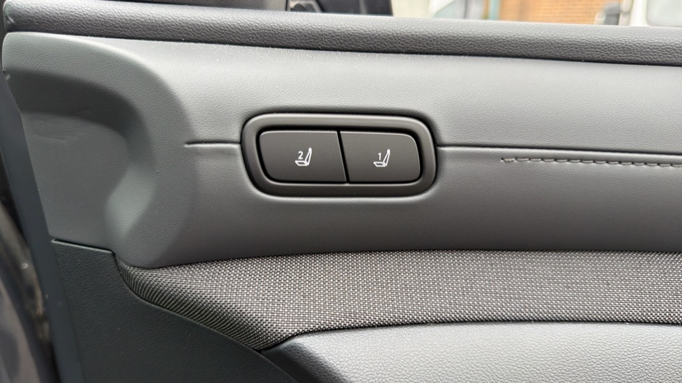 Hyundai TUCSON 1.6T Hybrid Ultimate 5dr Auto Hybrid Estate - Image 28