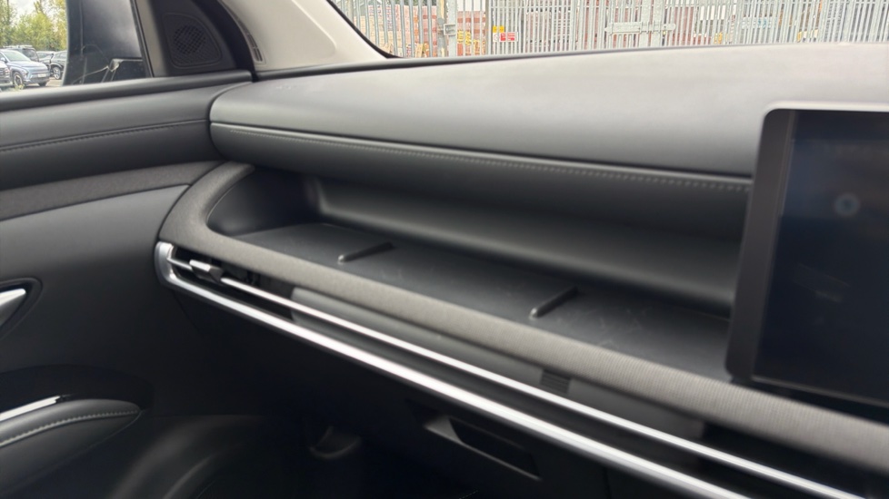 Hyundai TUCSON 1.6T Hybrid Ultimate 5dr Auto Hybrid Estate - Image 33