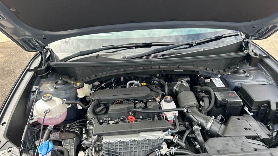 Hyundai TUCSON 1.6T N Line S 5dr Petrol Estate - Image 8