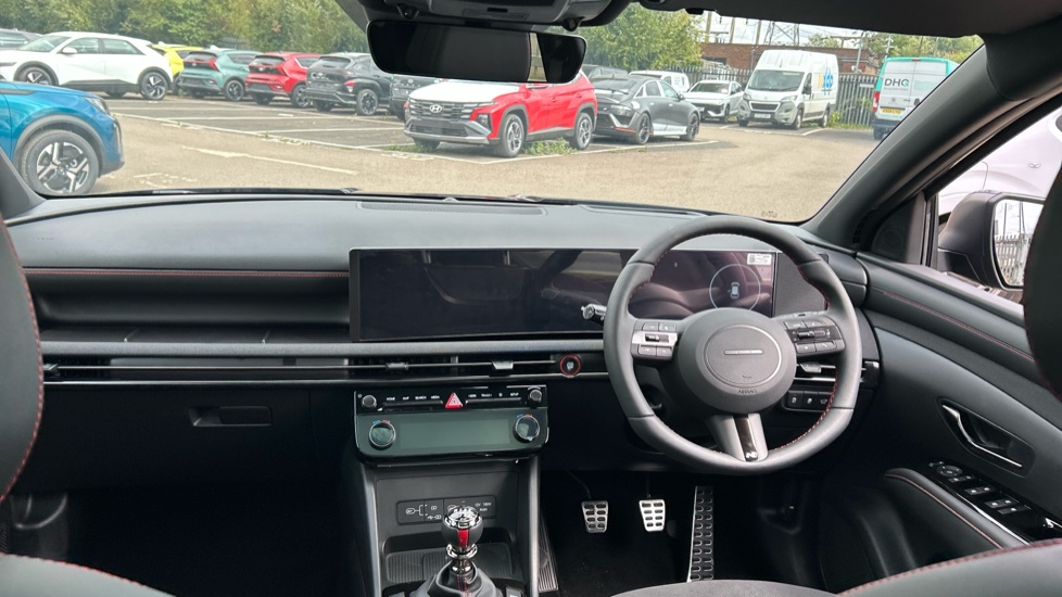 Hyundai TUCSON 1.6T N Line S 5dr Petrol Estate - Image 10