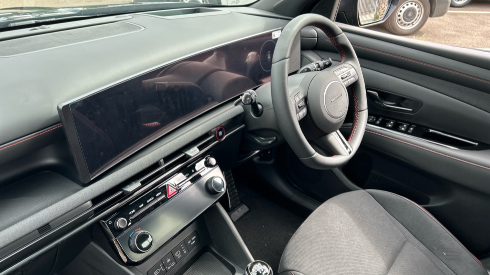Hyundai TUCSON 1.6T N Line S 5dr Petrol Estate - Image 11