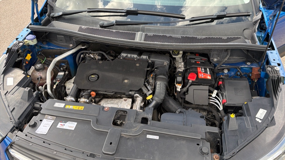 Vauxhall Grandland X 1.5 Turbo D Sport Nav 5dr Auto Diesel Hatchback - Image 8