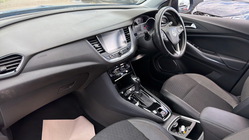 Vauxhall Grandland X 1.5 Turbo D Sport Nav 5dr Auto Diesel Hatchback - Image 9