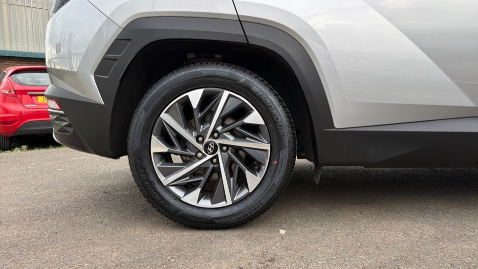 Hyundai TUCSON 1.6 TGDi Premium 5dr 2WD Petrol Estate - Image 7