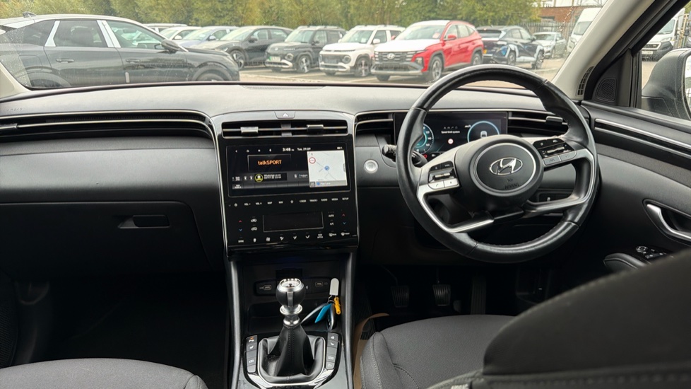 Hyundai TUCSON 1.6 TGDi Premium 5dr 2WD Petrol Estate - Image 10