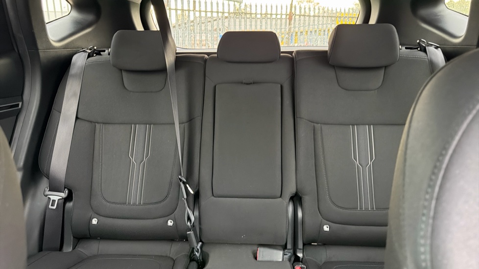 Hyundai TUCSON 1.6 TGDi Premium 5dr 2WD Petrol Estate - Image 15