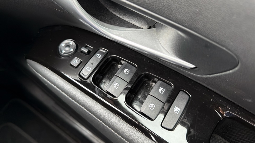 Hyundai TUCSON 1.6 TGDi Premium 5dr 2WD Petrol Estate - Image 21
