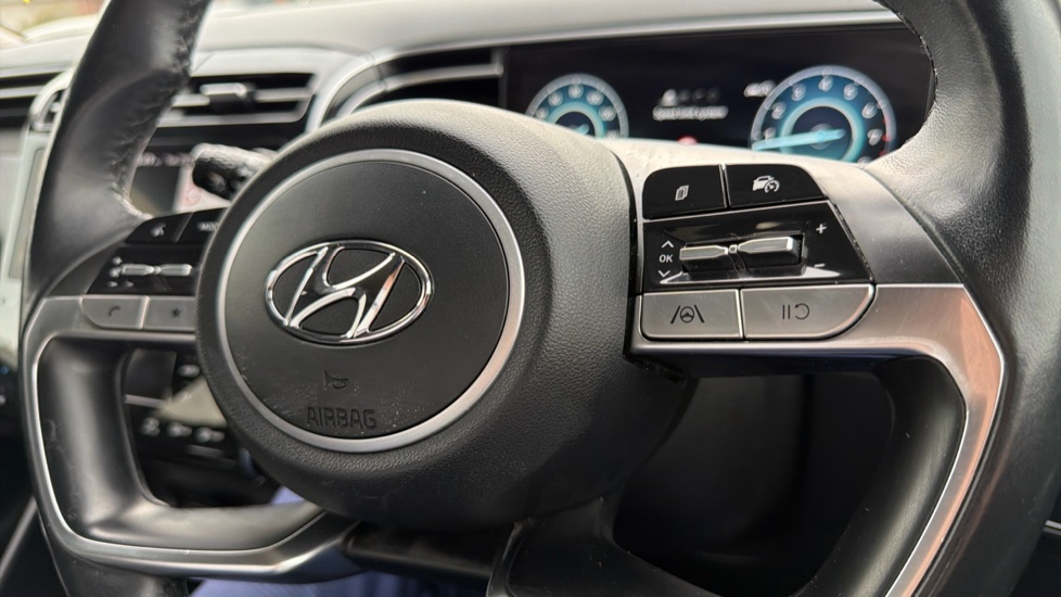 Hyundai TUCSON 1.6 TGDi Premium 5dr 2WD Petrol Estate - Image 23