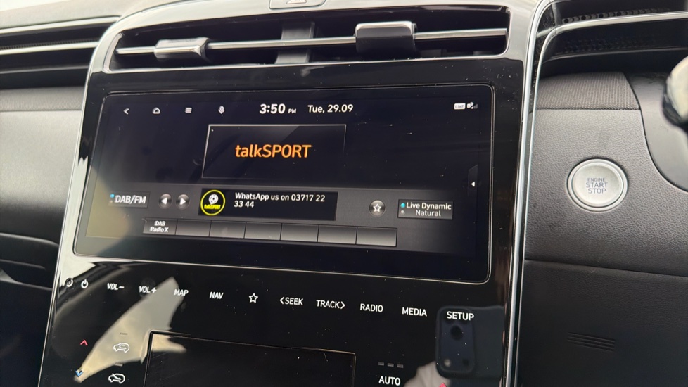 Hyundai TUCSON 1.6 TGDi Premium 5dr 2WD Petrol Estate - Image 32