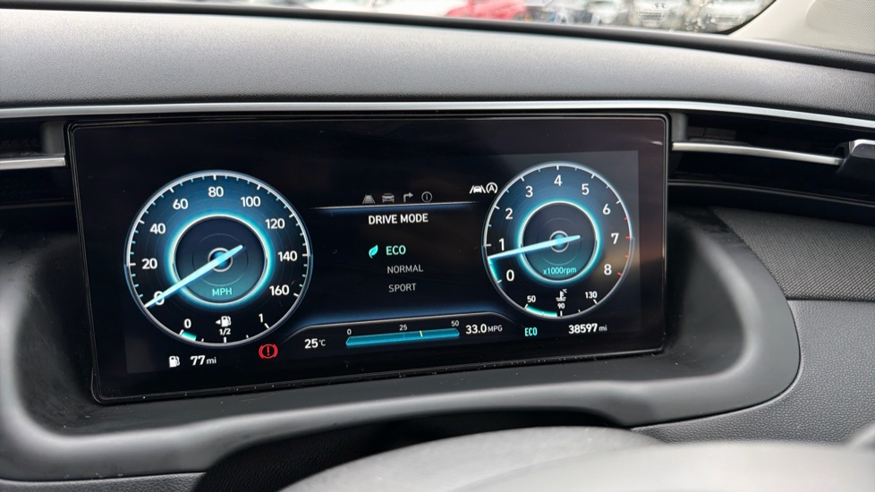 Hyundai TUCSON 1.6 TGDi Premium 5dr 2WD Petrol Estate - Image 37