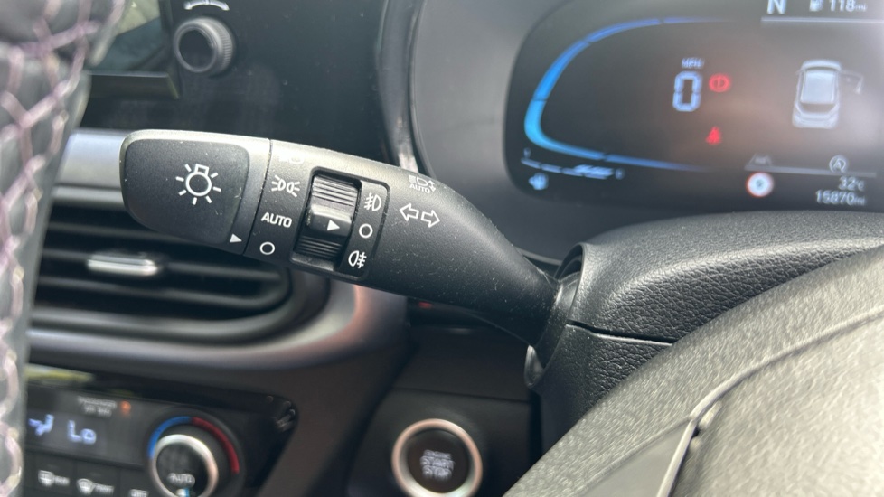 Hyundai i10 1.2 MPi Premium 5dr Auto Petrol Hatchback - Image 26