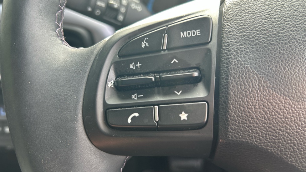 Hyundai i10 1.2 MPi Premium 5dr Auto Petrol Hatchback - Image 34